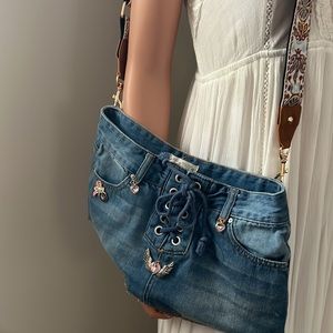 HANDMADE VINTAGE JEAN BAG